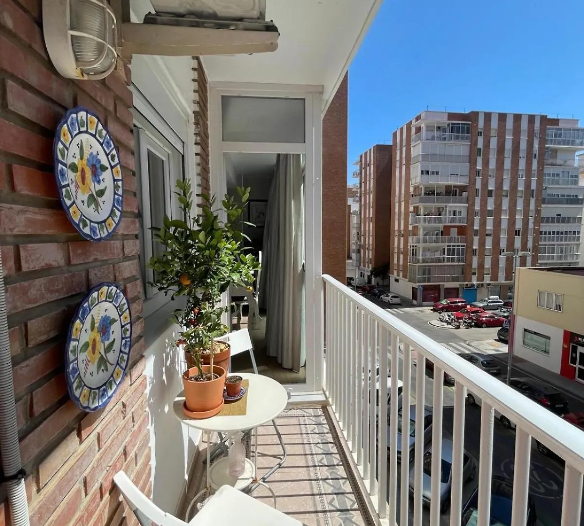 Cozy Room In Stylish Flat Just Steps From The Beach Cadiz